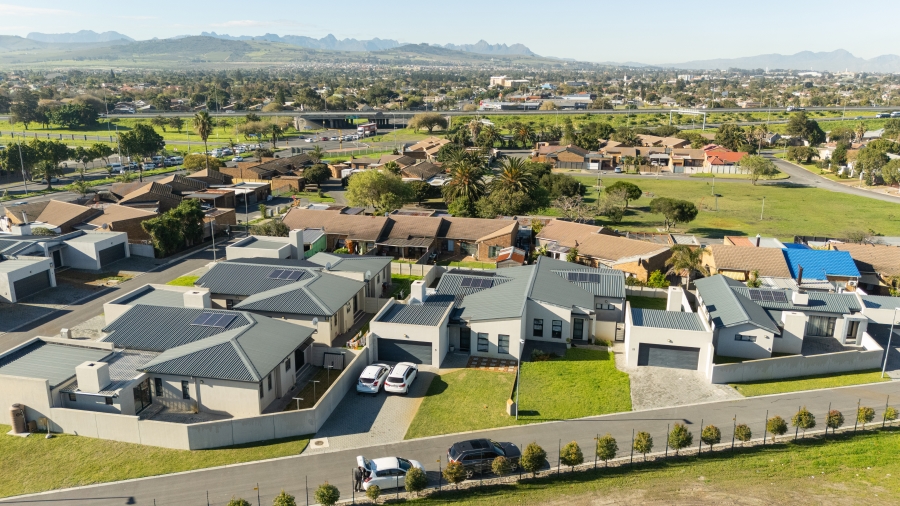3 Bedroom Property for Sale in Marinda Park Western Cape